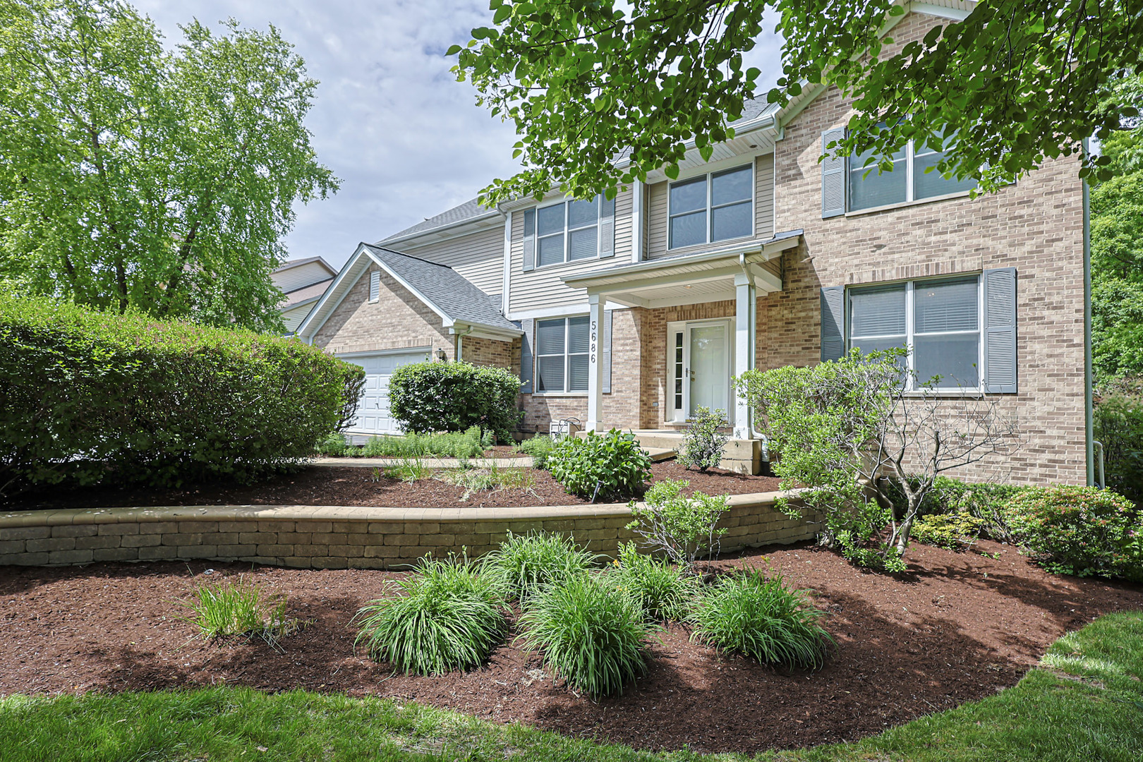 5686 Angouleme Lane