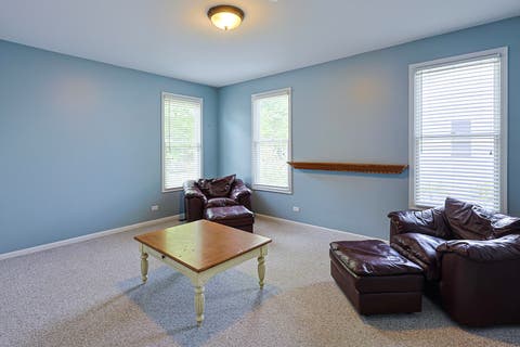 Tiny photo for 5686 Angouleme Lane, Hoffman Estates, IL 60192 (MLS # 12664902)