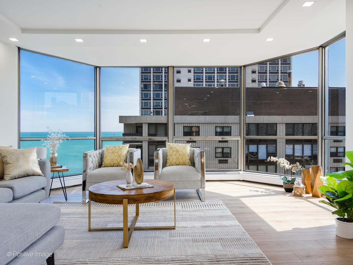 1310 N Ritchie Court 27C