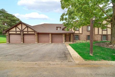 Photo of 1659 Dover Court #A, Wheaton, IL 60189 (MLS # 12757331)