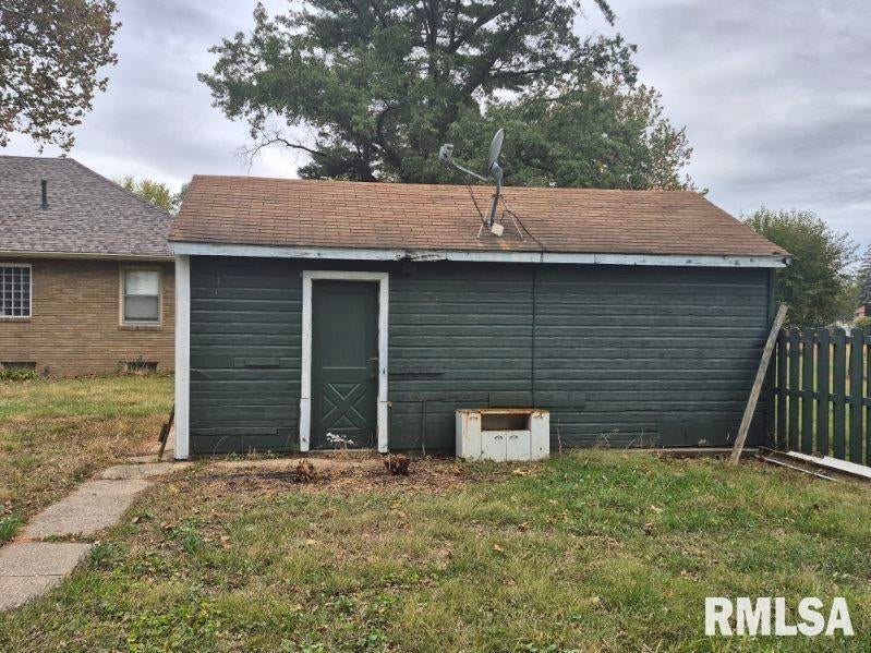 221 MCKINLEY Street