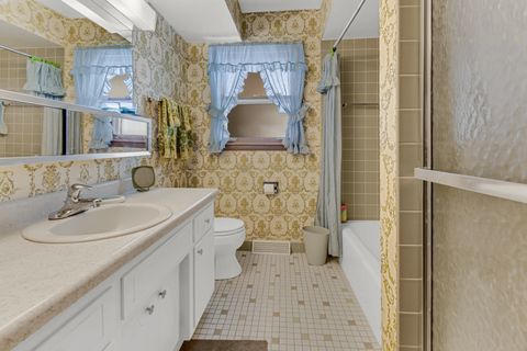 Tiny photo for 1161 E 171st Court, South Holland, IL 60473 (MLS # 12530402)