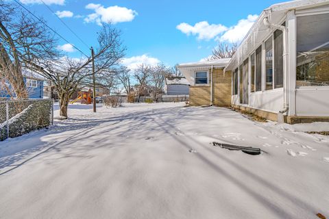 Tiny photo for 1161 E 171st Court, South Holland, IL 60473 (MLS # 12530402)