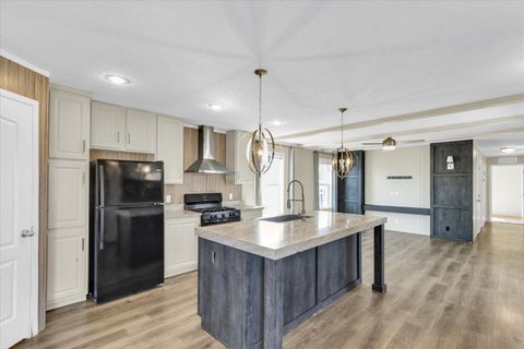 Tiny photo for 1205 Wedgewood Drive, Rantoul, IL 61866 (MLS # 12591925)