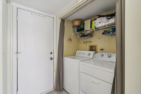 Tiny photo for 20 Dogwood Court, Lake In The Hills, IL 60156 (MLS # 12484887)