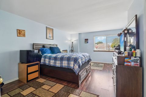 Tiny photo for 20 Dogwood Court, Lake In The Hills, IL 60156 (MLS # 12484887)