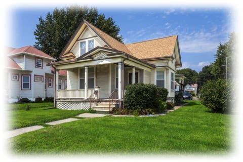 Photo of 2118 Rockingham Road, Davenport, IA 52802 (MLS # 12741010)