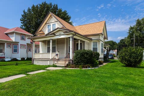 Tiny photo for 2118 Rockingham Road, Davenport, IA 52802 (MLS # 12741010)
