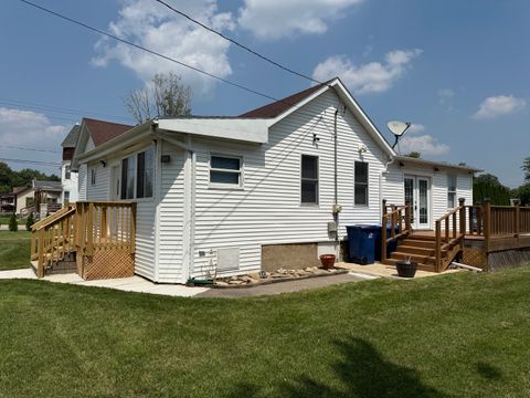 Photo of 1536 & 1546 Laharpe Street, Lasalle, IL 61301 (MLS # 12584882)