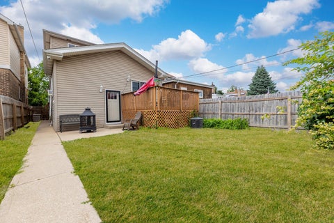 Tiny photo for 6017 S Monitor Avenue, Chicago, IL 60638 (MLS # 12722610)
