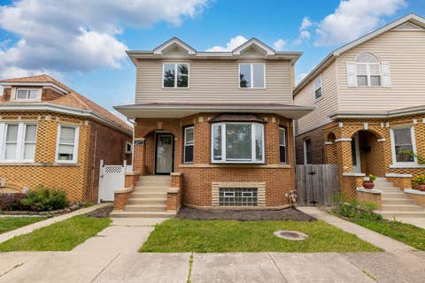 Photo of 6017 S Monitor Avenue, Chicago, IL 60638 (MLS # 12722610)