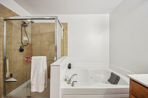 Tiny photo for 906 Elizabeth Drive, Streamwood, IL 60107 (MLS # 12558873)