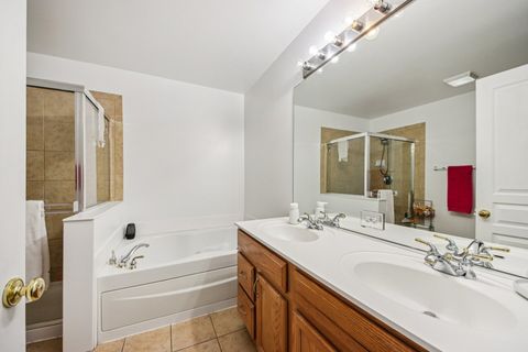 Tiny photo for 906 Elizabeth Drive, Streamwood, IL 60107 (MLS # 12558873)