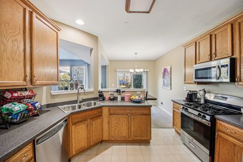 Tiny photo for 906 Elizabeth Drive, Streamwood, IL 60107 (MLS # 12558873)