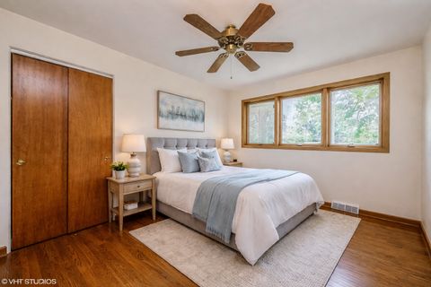 Tiny photo for 2530 Donald Court, Glenview, IL 60025 (MLS # 12623610)