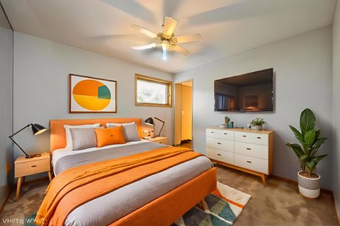 Tiny photo for 2530 Donald Court, Glenview, IL 60025 (MLS # 12623610)