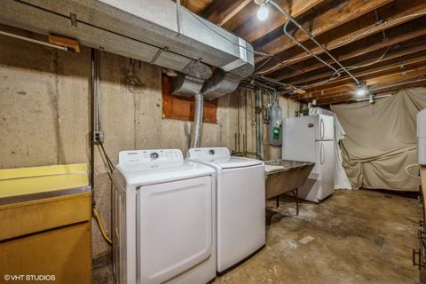 Tiny photo for 2530 Donald Court, Glenview, IL 60025 (MLS # 12623610)