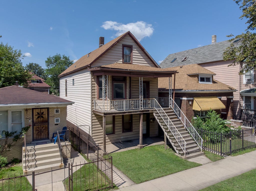 8534 S Muskegon Avenue