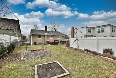 Tiny photo for 465 W Verret Street, Elmhurst, IL 60126 (MLS # 12548630)