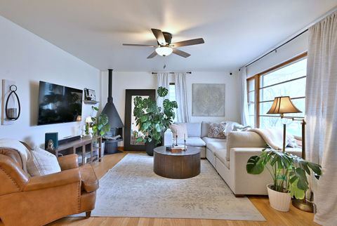 Tiny photo for 465 W Verret Street, Elmhurst, IL 60126 (MLS # 12548630)