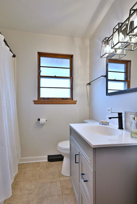 Tiny photo for 465 W Verret Street, Elmhurst, IL 60126 (MLS # 12548630)