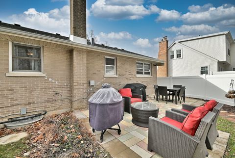Tiny photo for 465 W Verret Street, Elmhurst, IL 60126 (MLS # 12548630)