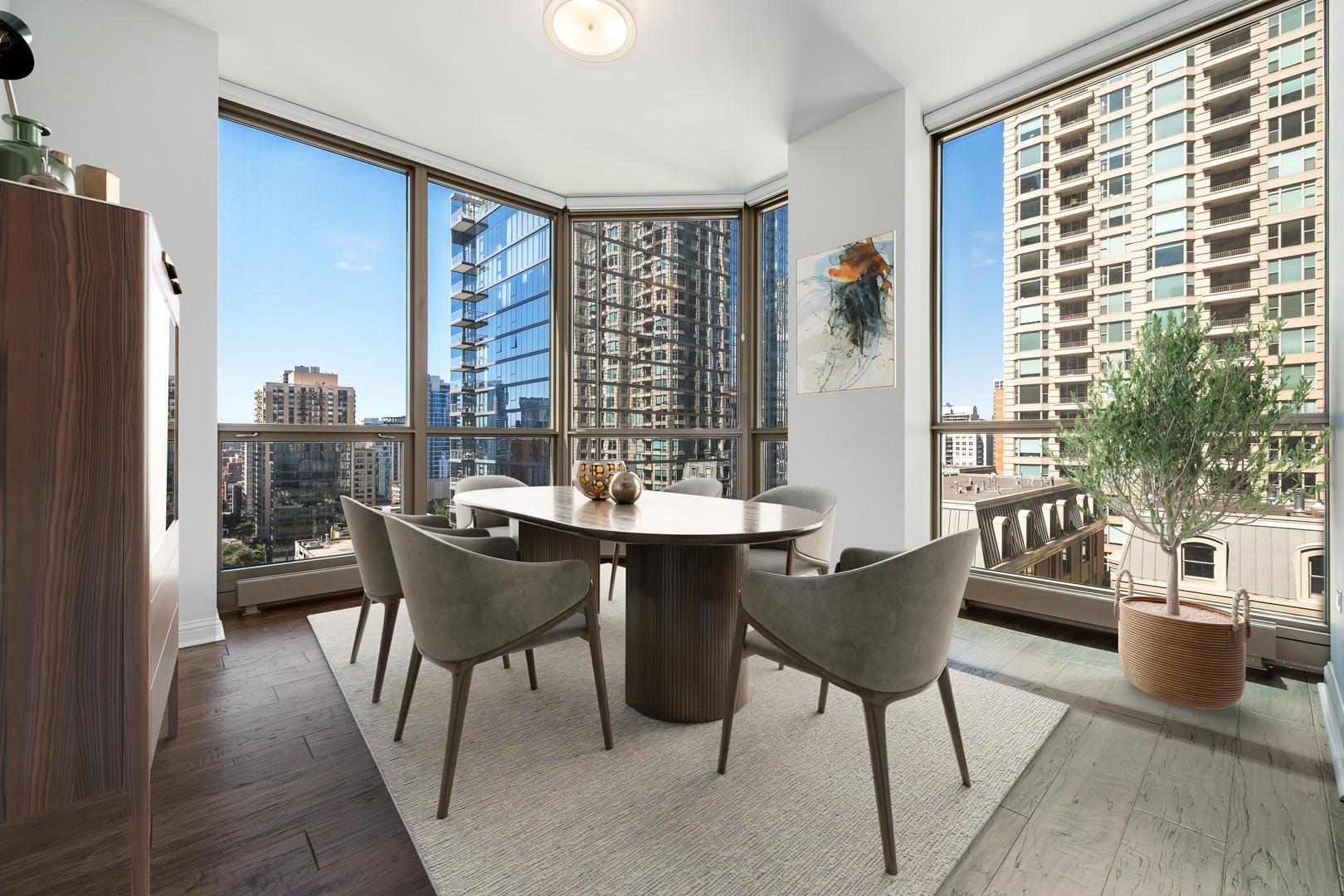 21 E Huron Street 1507