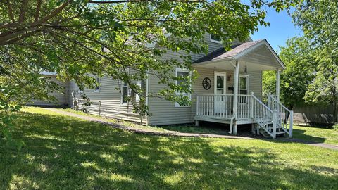 Tiny photo for 1106 E Clark Street, West Frankfort, IL 62896 (MLS # 12640463)