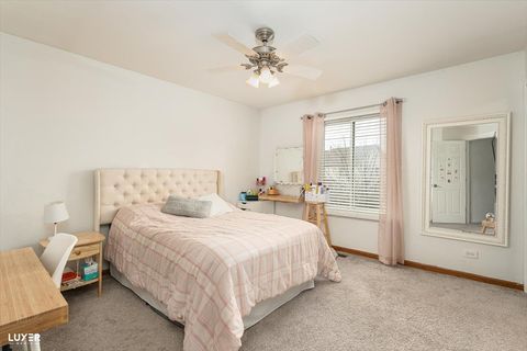 Tiny photo for 2002 S Kristina Lane, Round Lake, IL 60073 (MLS # 12570192)