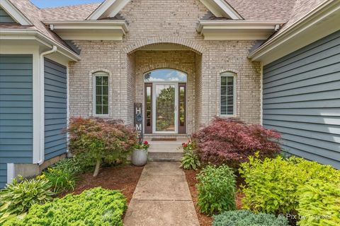Tiny photo for 6407 KINGSBRIDGE Drive, Cary, IL 60013 (MLS # 12398005)