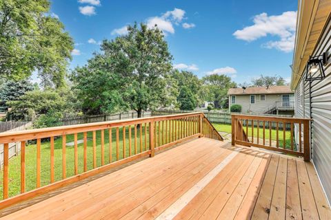 Tiny photo for 304 N Pinecrest Road, Bolingbrook, IL 60440 (MLS # 12441342)