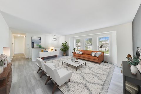 Tiny photo for 304 N Pinecrest Road, Bolingbrook, IL 60440 (MLS # 12441342)