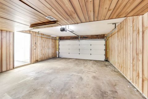 Tiny photo for 304 N Pinecrest Road, Bolingbrook, IL 60440 (MLS # 12441342)