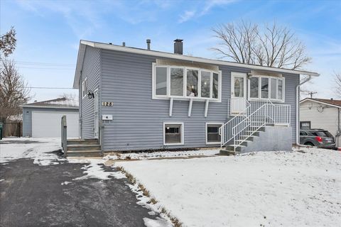 Photo of 128 Mccabe Drive, Streamwood, IL 60107 (MLS # 12537321)