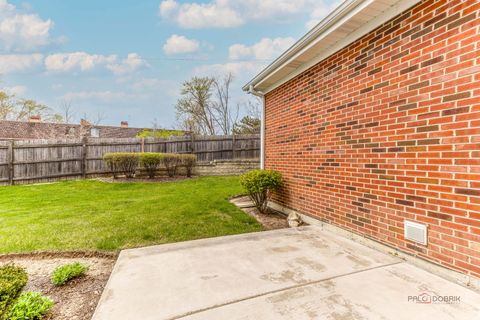 Tiny photo for 2390 N Newberry Lane, Palatine, IL 60074 (MLS # 12656854)