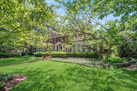 Photo of 500 Maple Street, Winnetka, IL 60093 (MLS # 12631320)