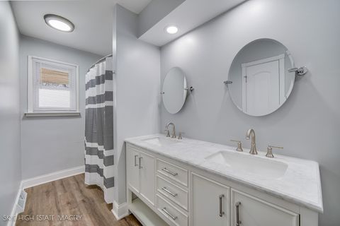 Tiny photo for 16456 George Drive, Oak Forest, IL 60452 (MLS # 12615591)