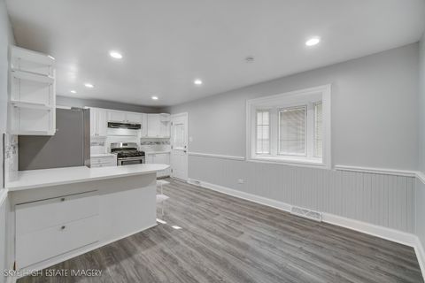 Tiny photo for 16456 George Drive, Oak Forest, IL 60452 (MLS # 12615591)