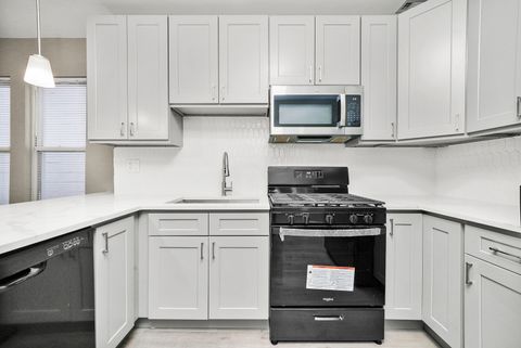 Tiny photo for 3328 S Damen Avenue, Chicago, IL 60608 (MLS # 12491689)
