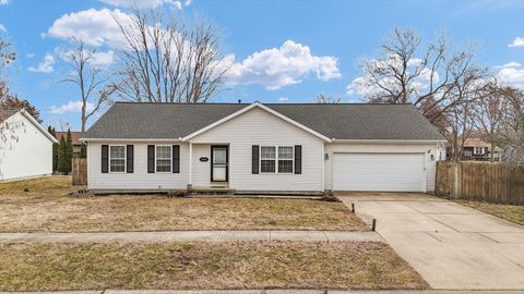 Photo of 2101 E Pennsylvania Avenue, Urbana, IL 61802 (MLS # 12554263)