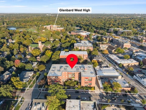 Tiny photo for 515 N Main Street #4AS, Glen Ellyn, IL 60137 (MLS # 12781841)