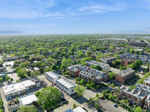 Tiny photo for 6346 Hennings Court, Morton Grove, IL 60053 (MLS # 12424710)