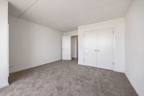 Tiny photo for 2005 S Finley Road #1204, Lombard, IL 60148 (MLS # 12488119)