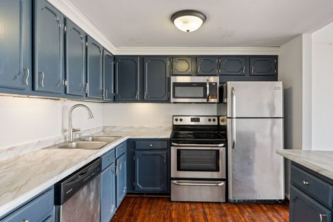 Tiny photo for 2005 S Finley Road #1204, Lombard, IL 60148 (MLS # 12488119)
