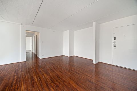 Tiny photo for 2005 S Finley Road #1204, Lombard, IL 60148 (MLS # 12488119)