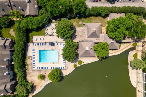 Tiny photo for 2005 S Finley Road #1204, Lombard, IL 60148 (MLS # 12488119)