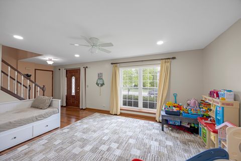 Tiny photo for 17 Buchanan Lane, Streamwood, IL 60107 (MLS # 12634945)