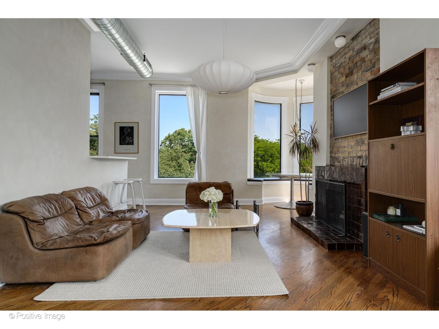 1135 W Webster Avenue 3