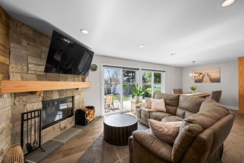 Tiny photo for 485 Lilac Lane, Elk Grove Village, IL 60007 (MLS # 12620255)