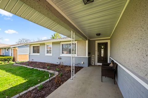 Tiny photo for 485 Lilac Lane, Elk Grove Village, IL 60007 (MLS # 12620255)